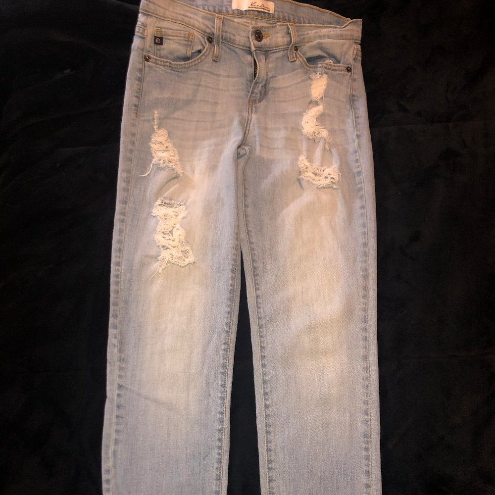 Slightly Ripped Jeans SZ 5